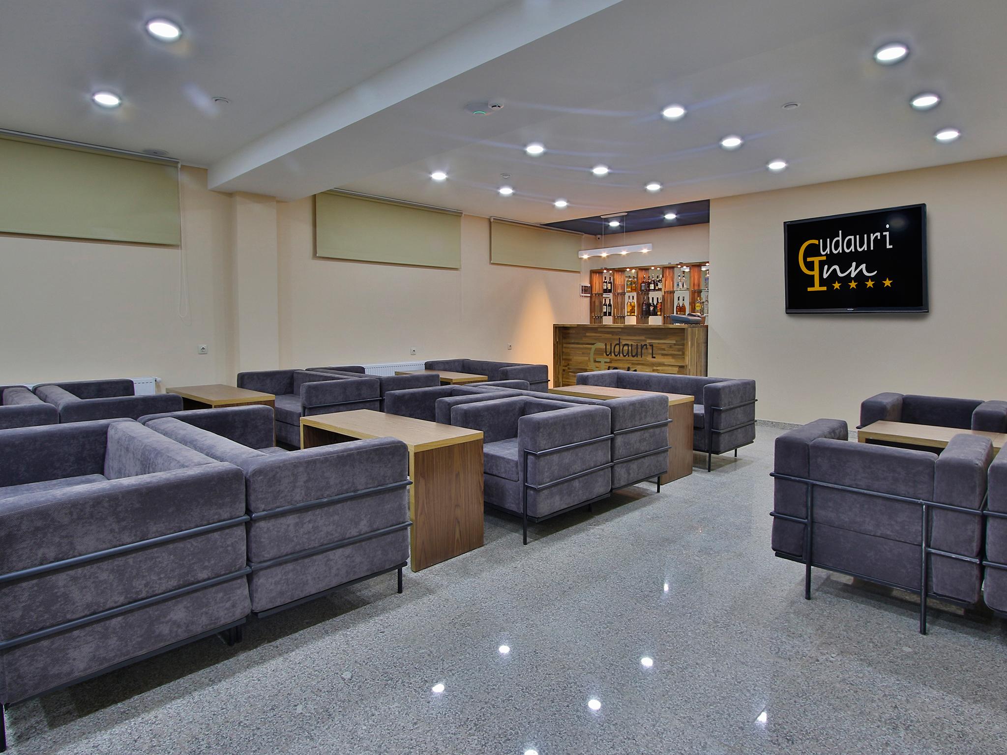 Gudauri Inn Ngoại thất bức ảnh The lounge at the airport