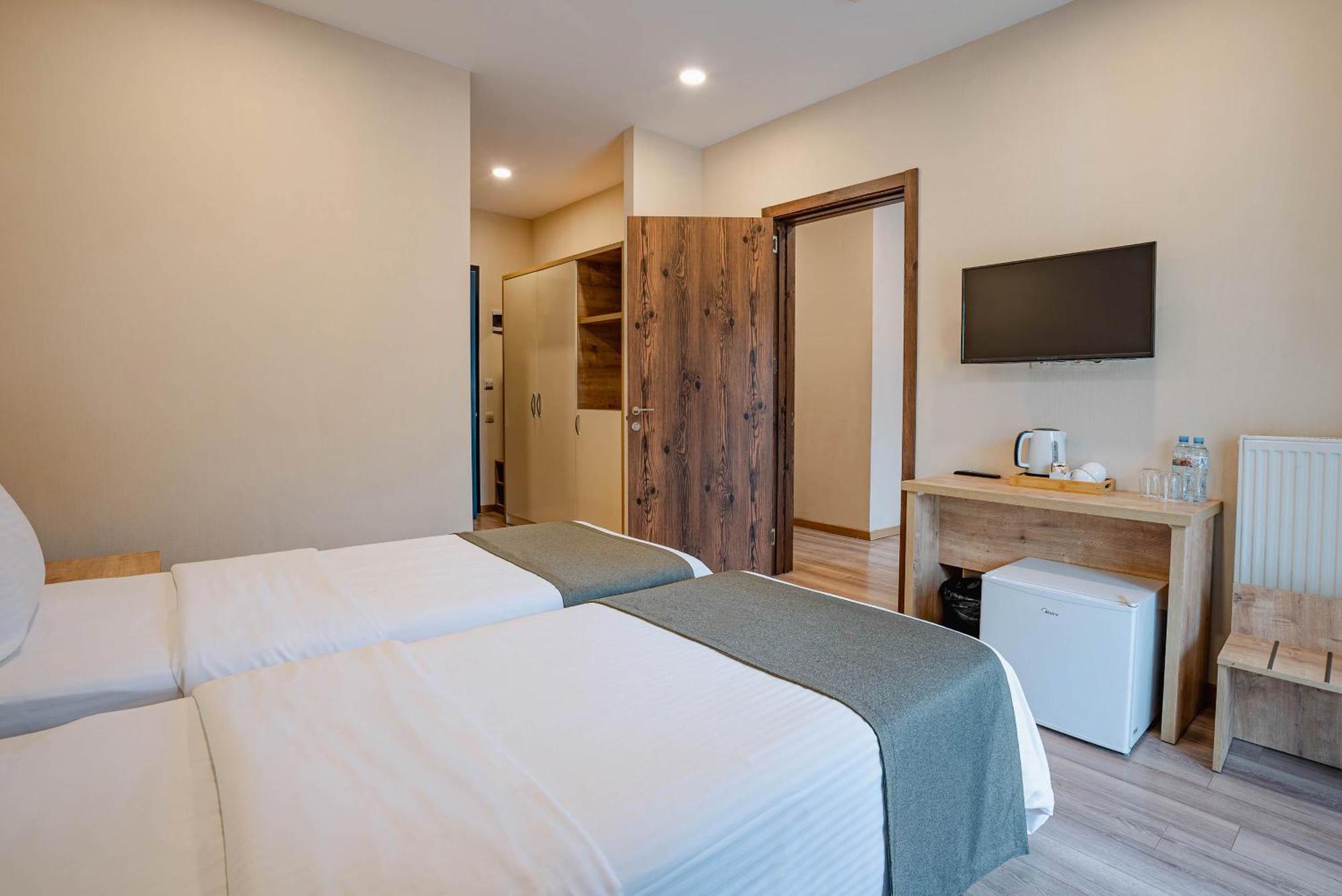 Gudauri Inn Phòng bức ảnh A room at the hotel